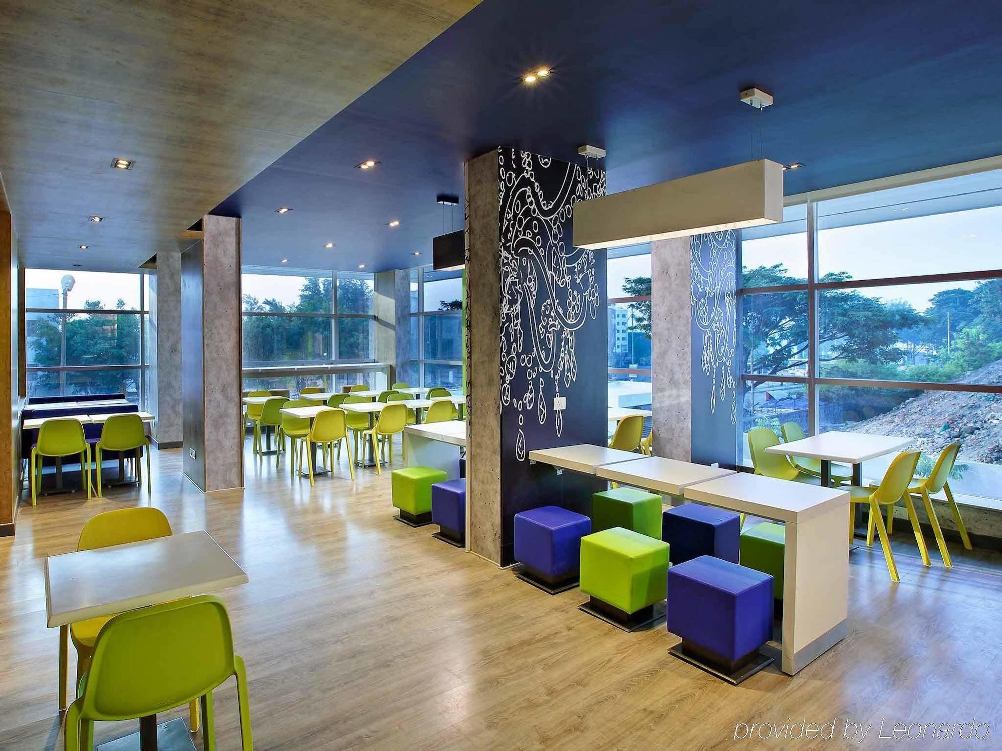 Holiday Inn Express Pune Pimpri By Ihg Extérieur photo