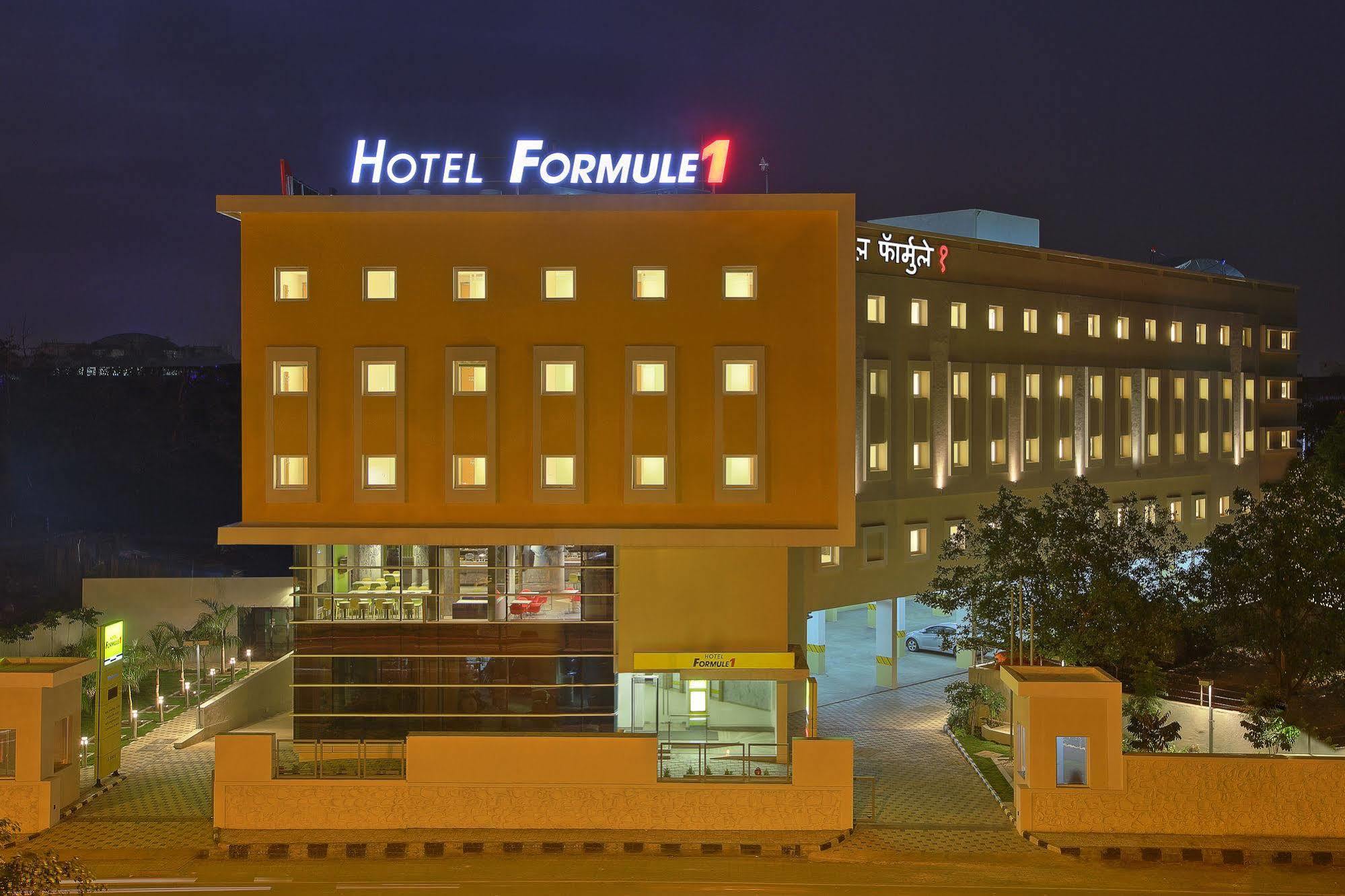 Holiday Inn Express Pune Pimpri By Ihg Extérieur photo